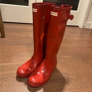 Red hunter tall rain boots